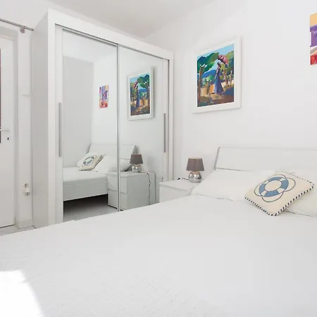 3 Bedroom Front In