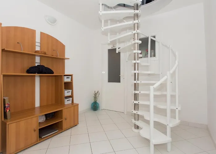 In With Wifi Сasa de vacaciones Rogoznica (Sibenik-Knin)