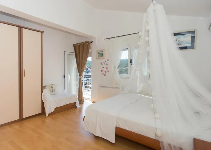 In With Wifi * Rogoznica (Sibenik-Knin)